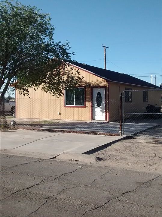 1st image of 702 E Tilden St