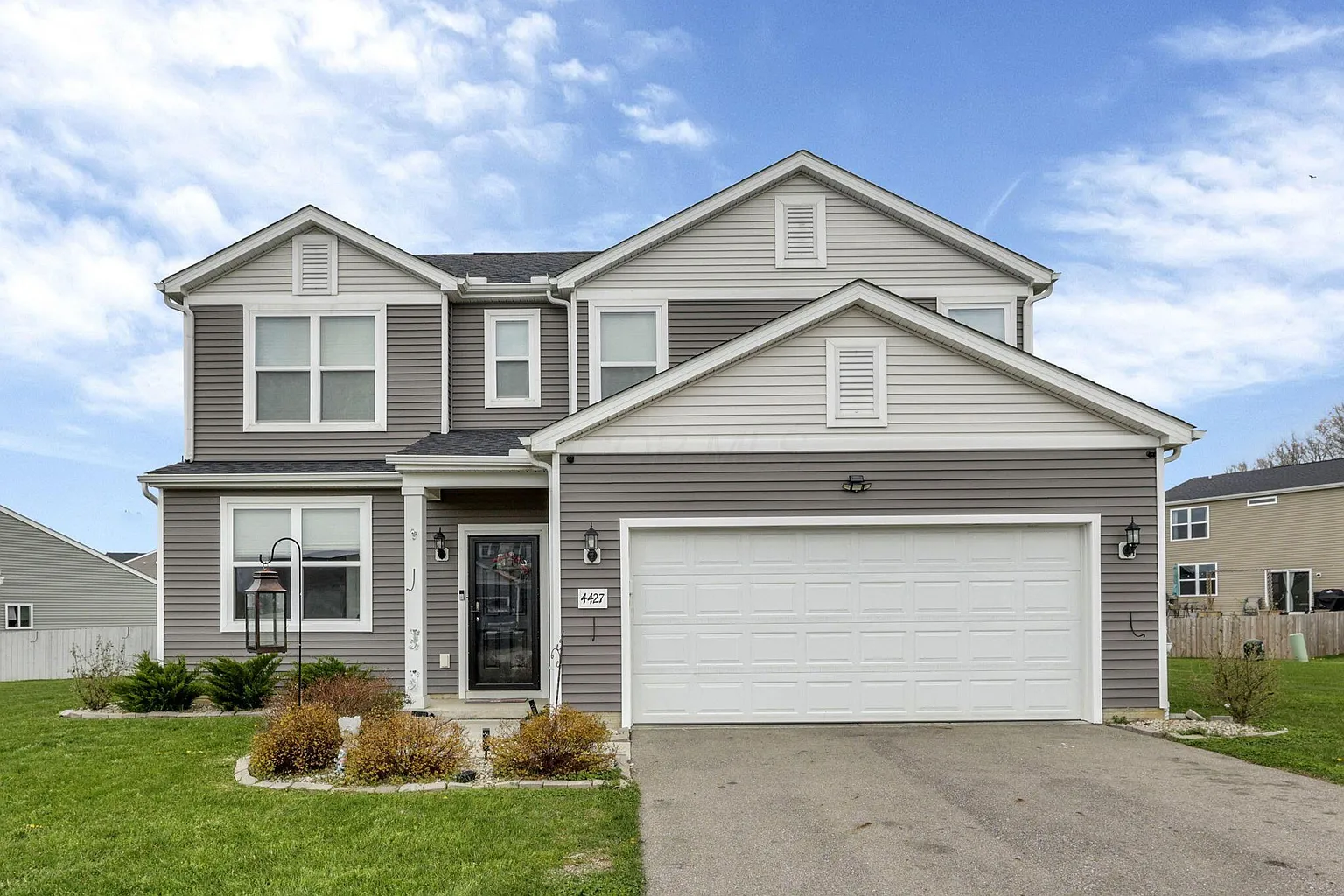 4427 Hickory Ln photo 1