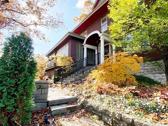 Entrance to home. A peaceful sanctuary, minutes to UC area and Clifton's best offerings.