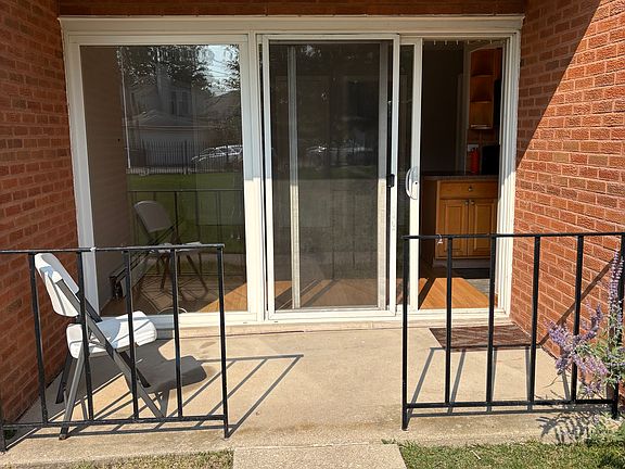 3rd image of 6139 W Thorndale Ave #1A