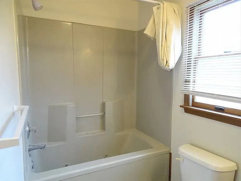 219 N Market St #106 — Photo 8