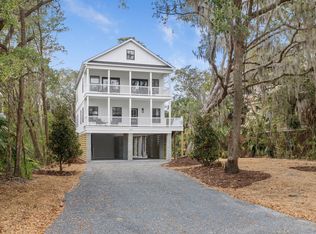 3506 Myrtle St, Edisto Island, SC 29438