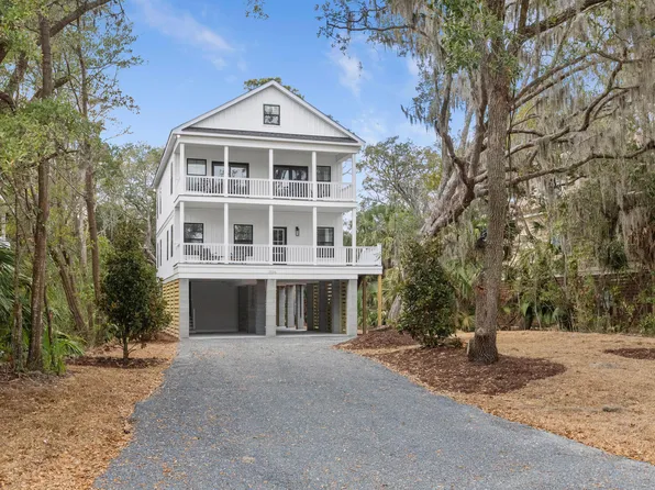 3506 Myrtle St, Edisto Island, SC 29438