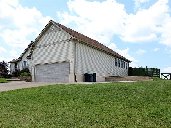 2nd image of 161 Graceland Trl