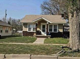408 W Linden Ave, Arkansas City, KS 67005