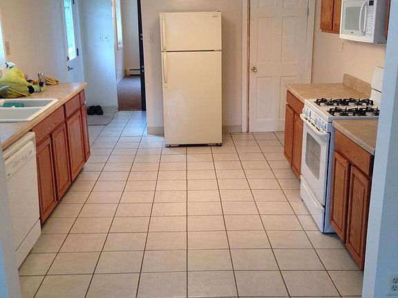 4th image of 68 Ulster Ave #1