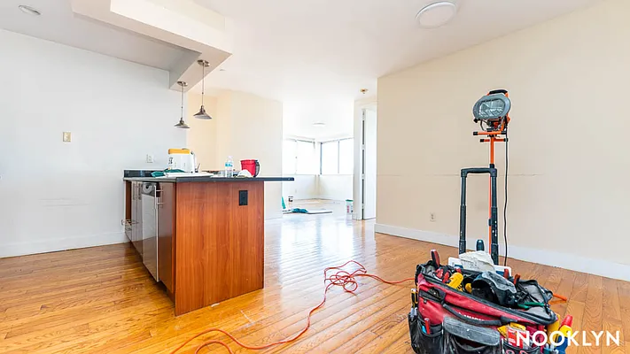 Rented by Nooklyn NYC LLC | media 17