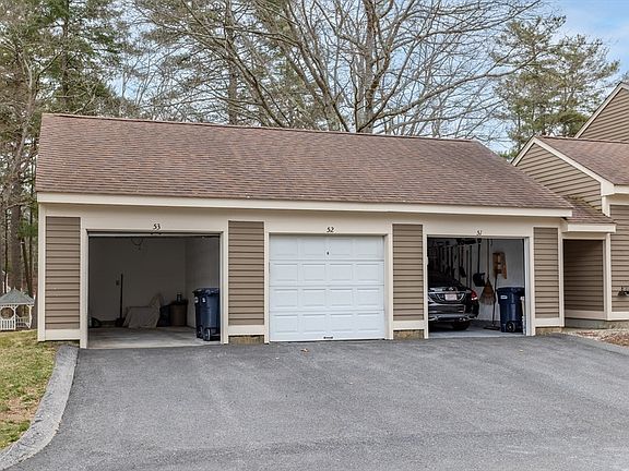 3rd image of 52 Heritage Dr #52