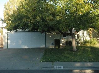 2216 Cambridge Dr, Fairfield, CA 94533