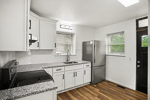 7205 Emma Ave Photo 1