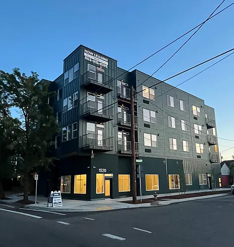 Evergreen Peak Apartments Photo 1