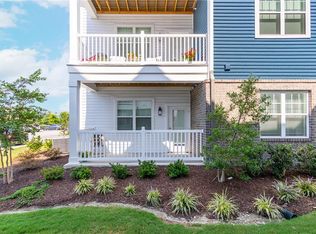 1736 Vankar Dr #108, Virginia Beach, VA 23456