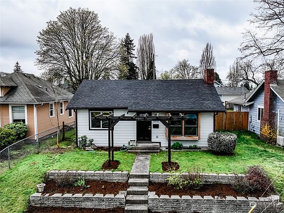 2nd image of 3910 N Gove Street