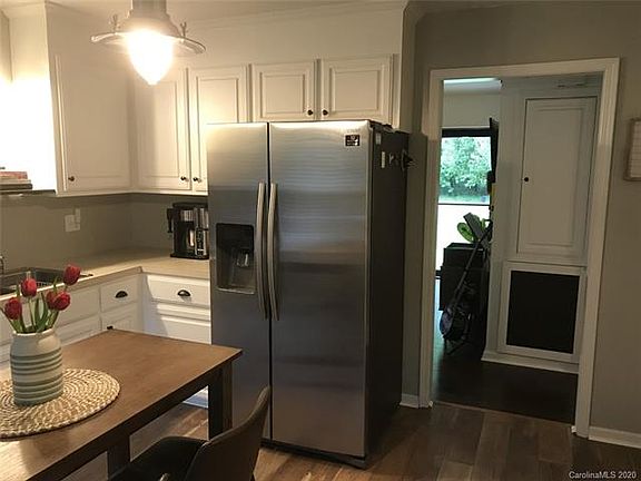 4th image of 309 Hill St