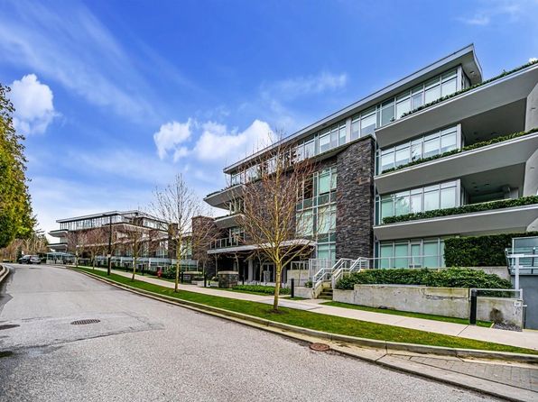 788 Arthur Erickson Pl #203, West Vancouver, BC V7T 0B2
