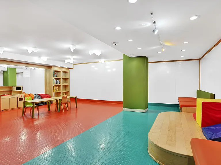 225 Rector Pl #3D — Photo 21