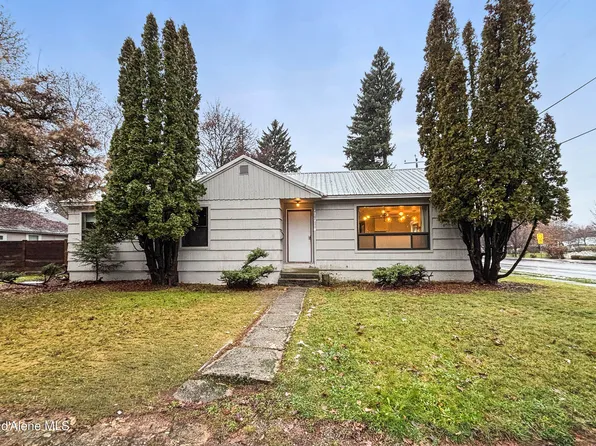 727 N 6th Ave, Sandpoint, ID 83864