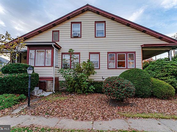 3rd image of 234 Paxson Ave