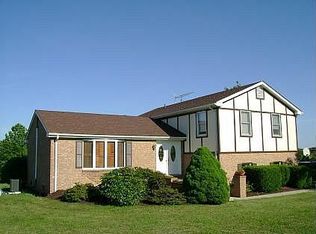 278 Hollis Dr, Gerrardstown, WV 25420