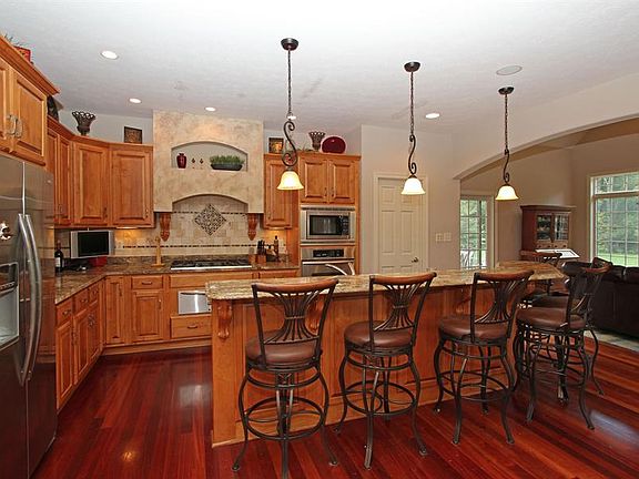 4th image of 6851 Whitetail Woods Ct