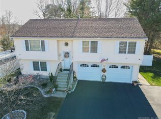 54 Camels Back, Berlin, CT 06037