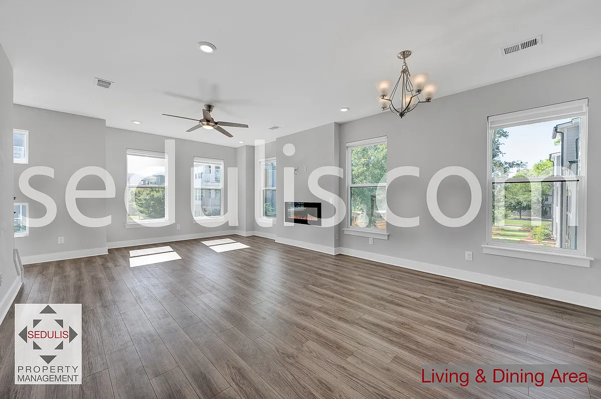 Building Photo - 4555 Mixson Ave