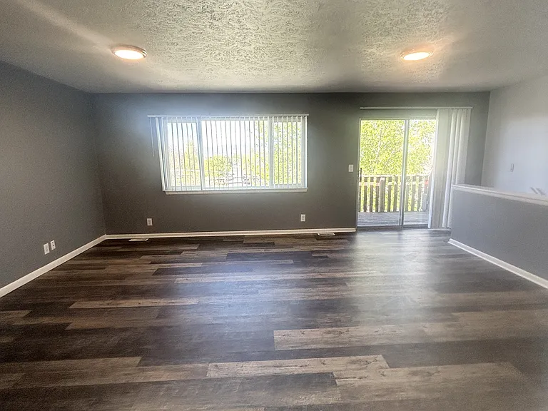 1719 E Fort Union Blvd — Photo 1