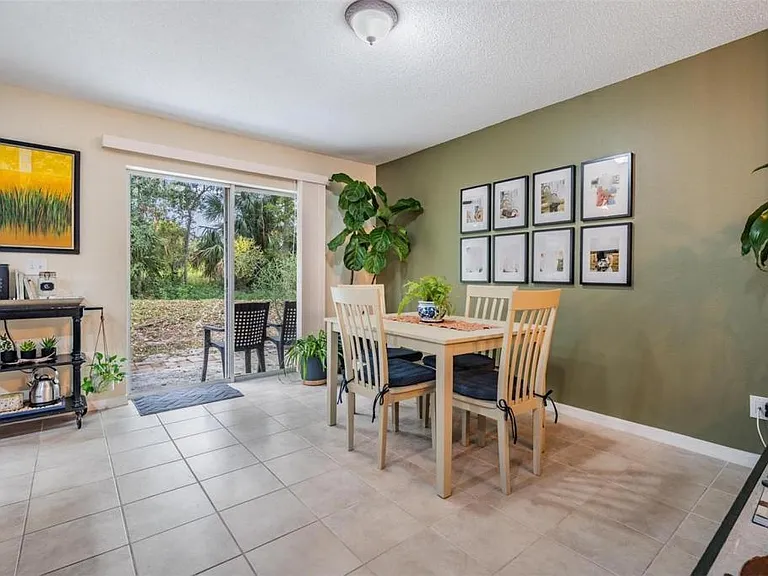 4522 Winding River Way — Photo 8