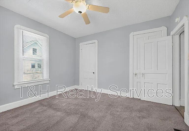 100 N Muessing St — Photo 21