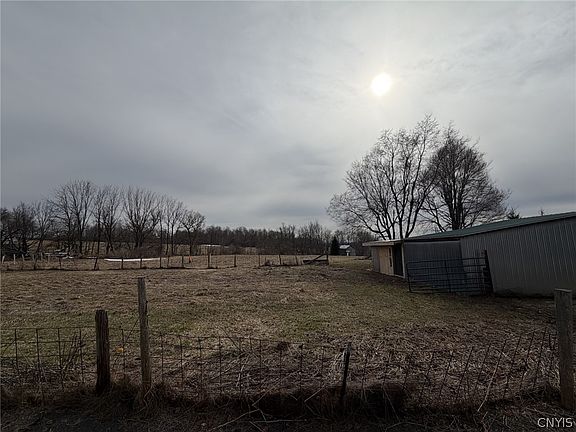 3rd image of 108 Hogsback Rd #25