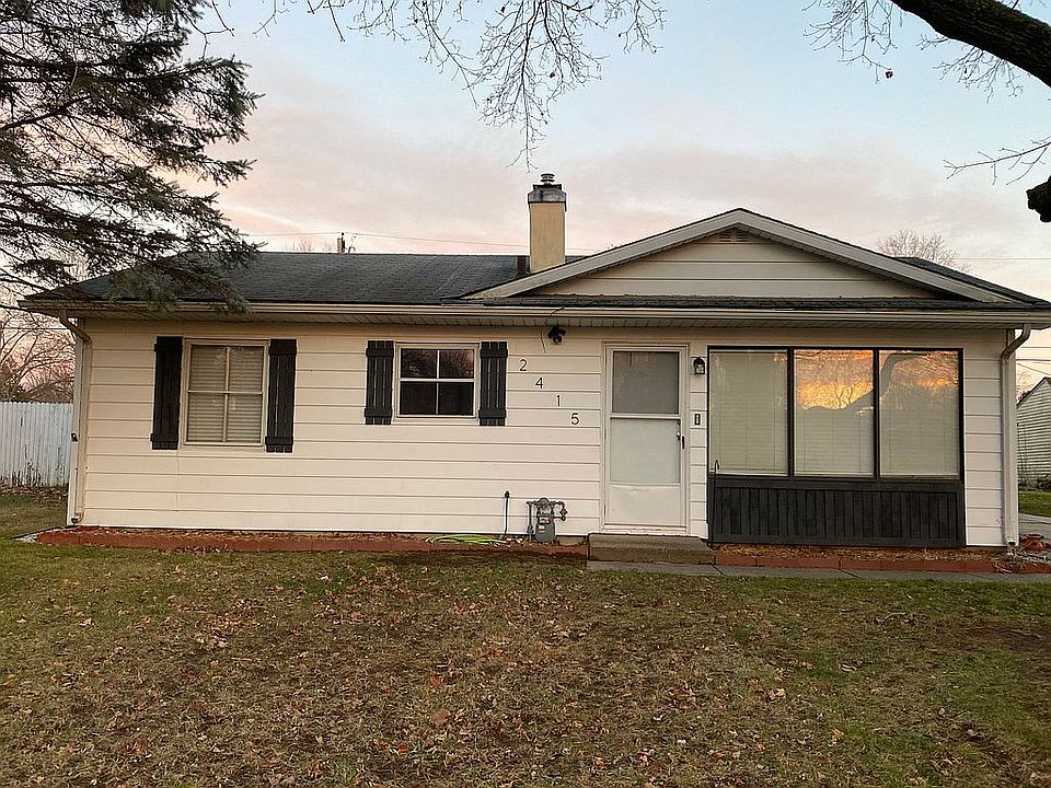 1st image of 2415 Westfield Dr