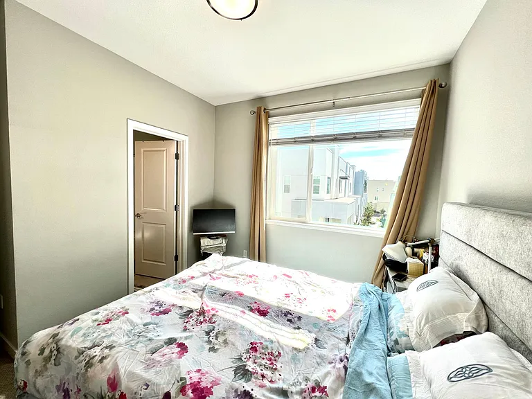 Room option #2 - Top Floor
