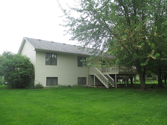 4th image of 8490 Swan Ct