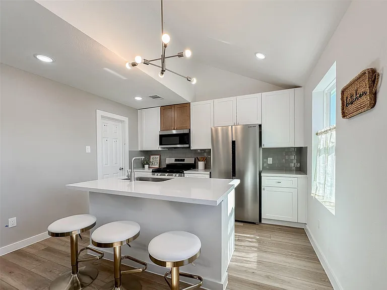 2710 Discovery Trails Ct — Photo 13