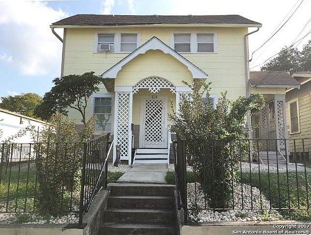 1st image of 614 E Dewey Pl