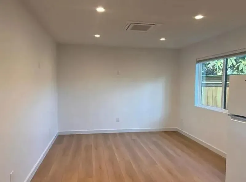 1 bed, 1.0 bath, 600 sqft, $2,500 — Photo 2