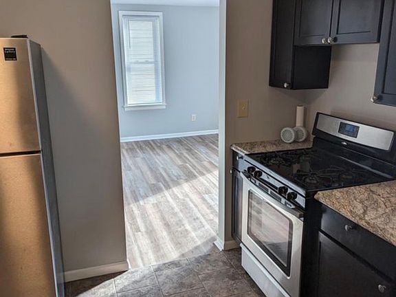 4th image of 74 Northbound Gratiot Ave #1/2