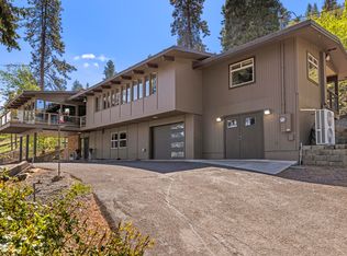 1215 Lakeshore Dr, Klamath Falls, OR 97601