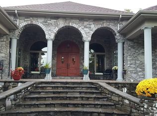 637 Orlie Young Rd, Crab Orchard, TN 37723