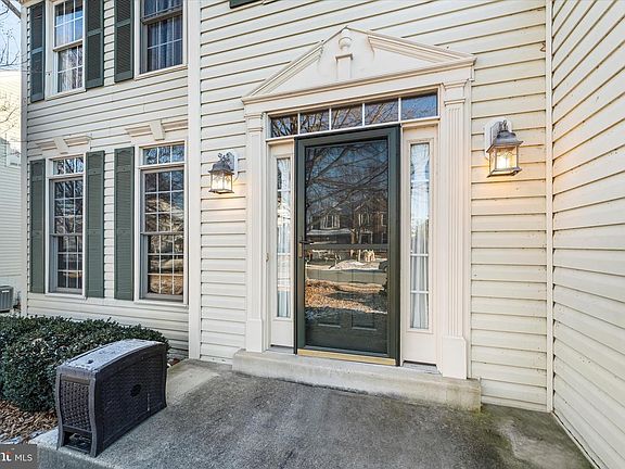 3rd image of 19028 Snowberry Ct