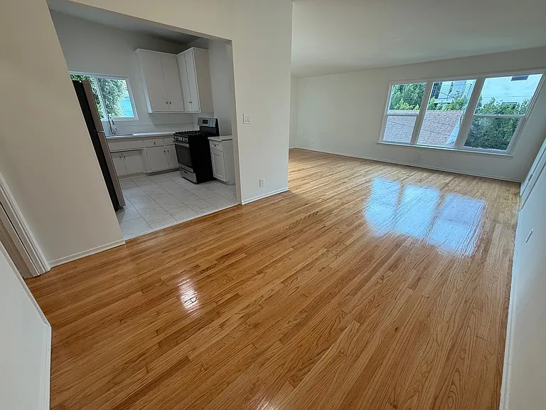 1514 S Orange Grove Ave #8 — Photo 6