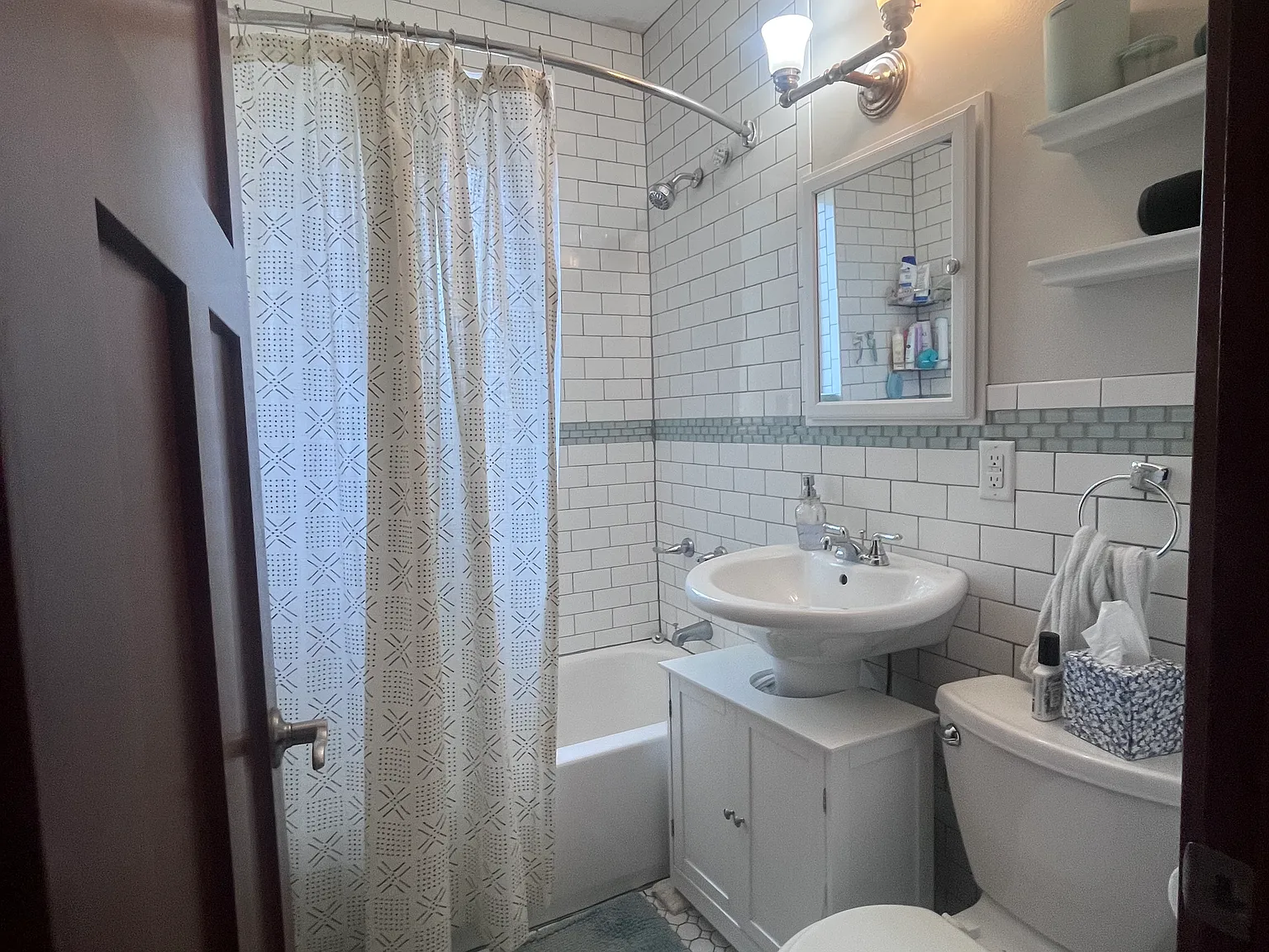 2 bed, 1500 sqft, $1,895 — Photo 4