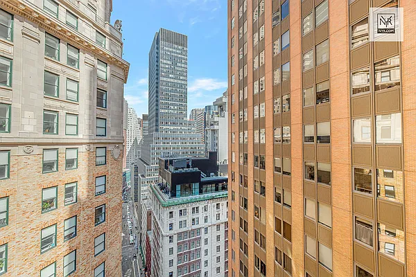 Rented by New York Residence | media 26