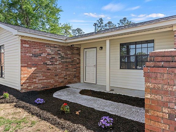 4th image of 151 Greenwood Drive
