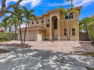 16063 SW 63rd Ter, Miami, FL 33193