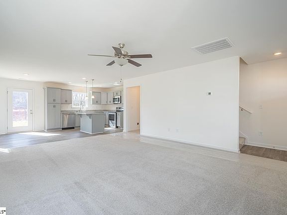5th image of 128 Megan Ct