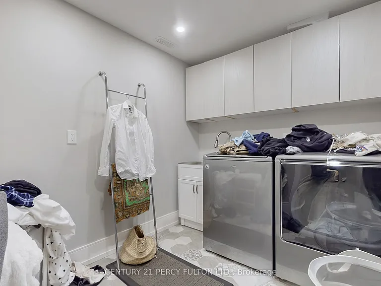 84 Wiley Ave #LOWER LEVEL — Photo 15