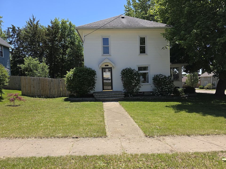 1st image of 200 E North St