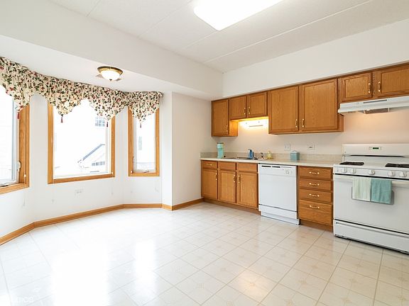 2nd image of 5331 W Mint Julip Dr APT 203