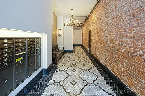 Winston Building Photo 1